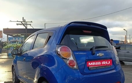 Chevrolet Spark III, 2011 год, 725 000 рублей, 2 фотография