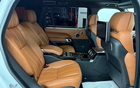 Land Rover Range Rover IV рестайлинг, 2017 год, 7 000 000 рублей, 10 фотография