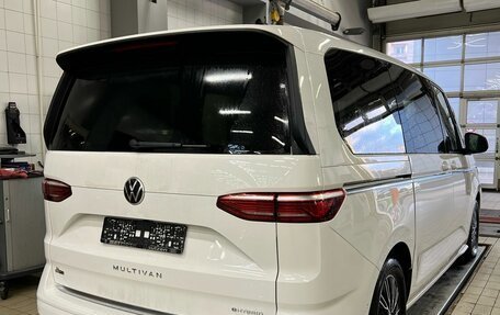 Volkswagen Multivan, 2022 год, 9 700 000 рублей, 5 фотография