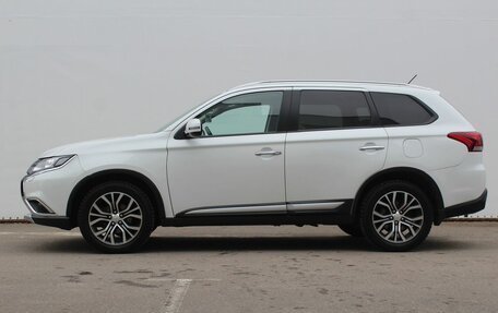 Mitsubishi Outlander III рестайлинг 3, 2016 год, 1 750 000 рублей, 8 фотография