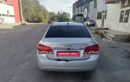 Chevrolet Cruze II, 2011 год, 550 000 рублей, 6 фотография