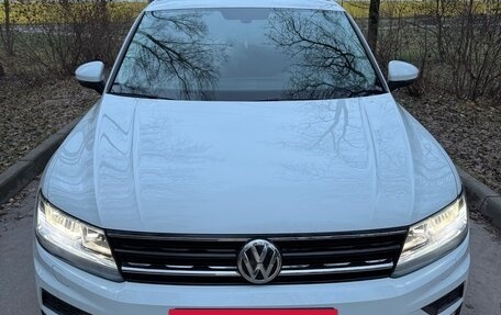 Volkswagen Tiguan II, 2018 год, 3 400 000 рублей, 6 фотография