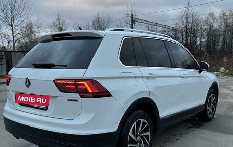 Volkswagen Tiguan II, 2018 год, 3 400 000 рублей, 10 фотография