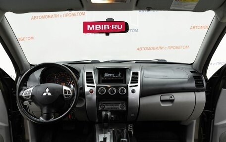 Mitsubishi Pajero Sport II рестайлинг, 2015 год, 1 755 000 рублей, 9 фотография