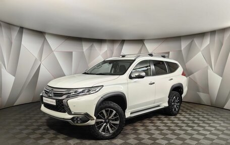 Mitsubishi Pajero Sport III рестайлинг, 2017 год, 3 387 700 рублей, 1 фотография