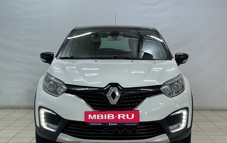 Renault Kaptur I рестайлинг, 2017 год, 1 790 000 рублей, 3 фотография