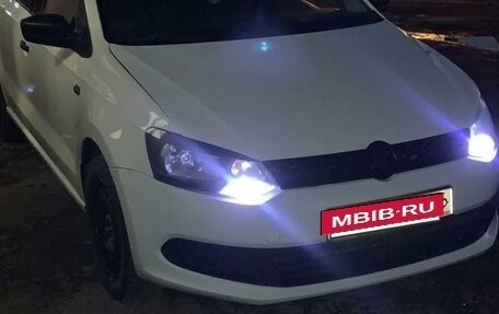 Volkswagen Polo VI (EU Market), 2011 год, 690 000 рублей, 4 фотография