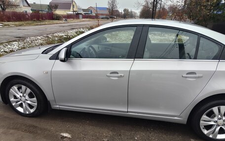 Chevrolet Cruze II, 2013 год, 935 000 рублей, 3 фотография