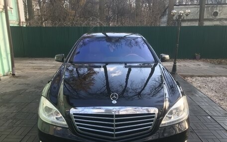 Mercedes-Benz S-Класс, 2011 год, 2 200 000 рублей, 21 фотография