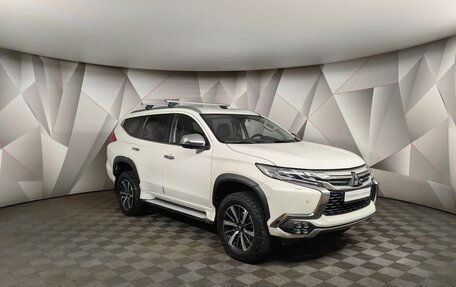 Mitsubishi Pajero Sport III рестайлинг, 2017 год, 3 387 700 рублей, 3 фотография