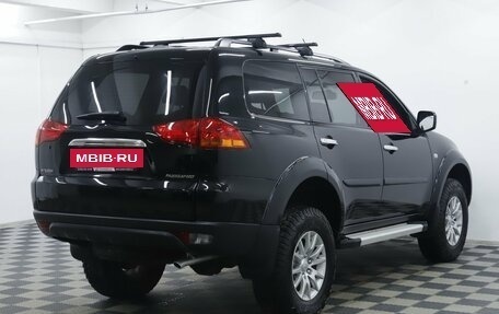 Mitsubishi Pajero Sport II рестайлинг, 2015 год, 1 895 000 рублей, 4 фотография