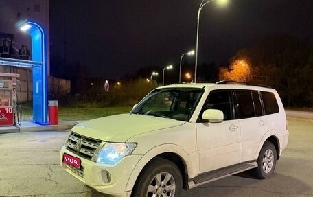 Mitsubishi Pajero IV, 2011 год, 2 000 000 рублей, 1 фотография