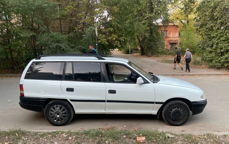 Opel Astra F, 1992 год, 165 000 рублей, 4 фотография