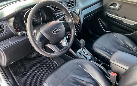 KIA Rio III рестайлинг, 2013 год, 956 800 рублей, 18 фотография