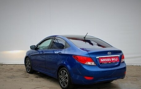 Hyundai Solaris II рестайлинг, 2012 год, 890 000 рублей, 5 фотография