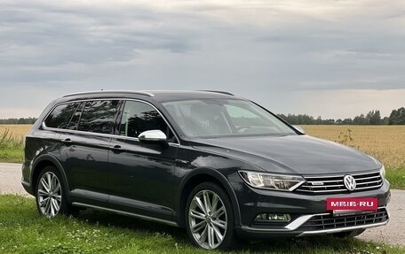 Volkswagen Passat B8 рестайлинг, 2017 год, 2 790 000 рублей, 6 фотография