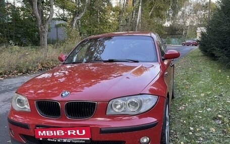 BMW 1 серия, 2006 год, 860 000 рублей, 3 фотография