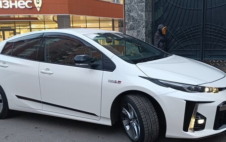 Toyota Prius IV XW50, 2017 год, 2 380 000 рублей, 17 фотография