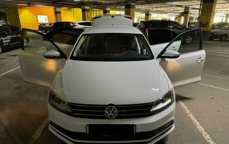 Volkswagen Jetta VI, 2016 год, 1 750 000 рублей, 20 фотография