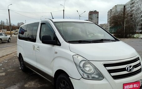 Hyundai H-1 II рестайлинг, 2013 год, 2 200 000 рублей, 6 фотография