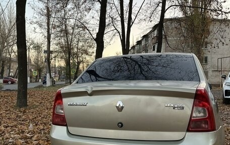 Renault Logan I, 2010 год, 450 000 рублей, 3 фотография