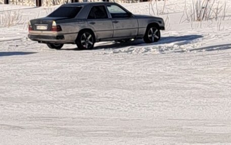 Mercedes-Benz W124, 1992 год, 130 000 рублей, 1 фотография