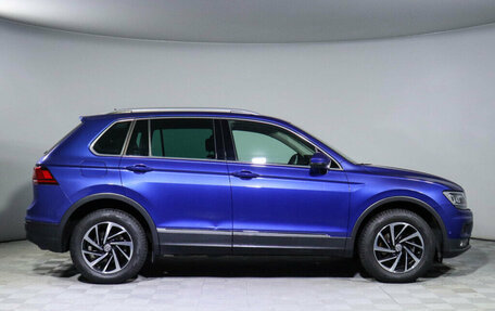 Volkswagen Tiguan II, 2018 год, 2 335 000 рублей, 4 фотография