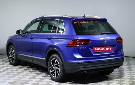 Volkswagen Tiguan II, 2018 год, 2 335 000 рублей, 7 фотография