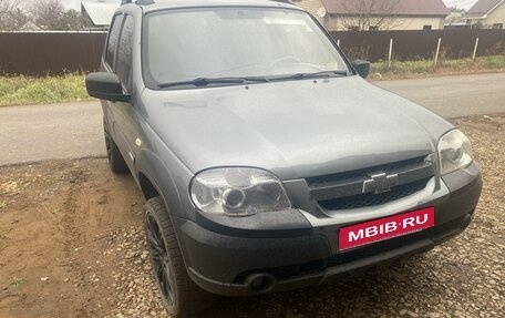 Chevrolet Niva I рестайлинг, 2011 год, 315 000 рублей, 1 фотография