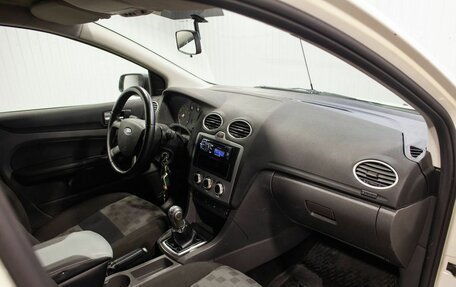 Ford Focus II рестайлинг, 2005 год, 460 000 рублей, 19 фотография