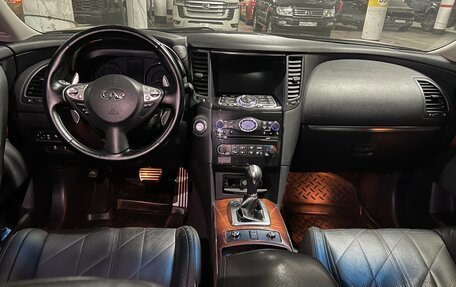 Infiniti FX II, 2012 год, 2 040 000 рублей, 14 фотография