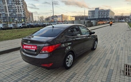 Hyundai Solaris II рестайлинг, 2015 год, 1 070 000 рублей, 5 фотография