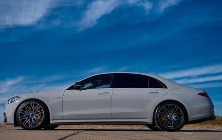 Mercedes-Benz S-Класс AMG, 2023 год, 35 000 000 рублей, 10 фотография