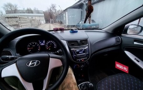 Hyundai Solaris II рестайлинг, 2012 год, 790 000 рублей, 5 фотография