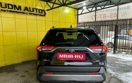 Toyota RAV4, 2020 год, 3 270 000 рублей, 5 фотография