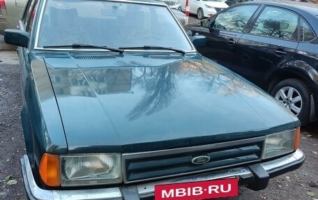 Ford Granada II, 1981 год, 240 000 рублей, 2 фотография