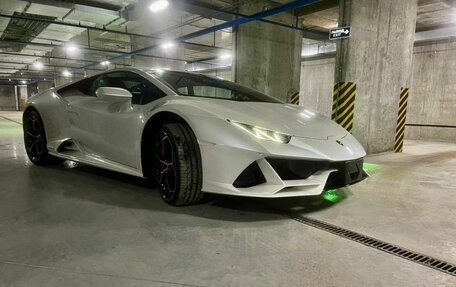 Lamborghini Huracán, 2021 год, 33 499 000 рублей, 3 фотография