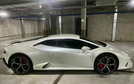 Lamborghini Huracán, 2021 год, 33 499 000 рублей, 26 фотография