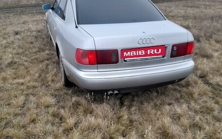 Audi A8, 1998 год, 380 000 рублей, 4 фотография