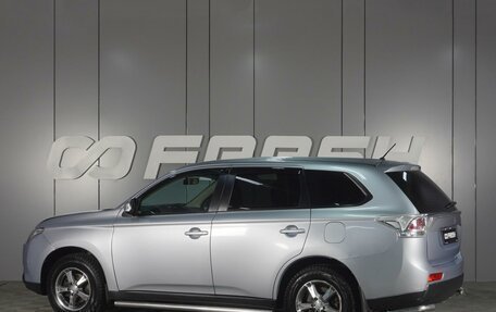 Mitsubishi Outlander III рестайлинг 3, 2012 год, 1 639 000 рублей, 2 фотография