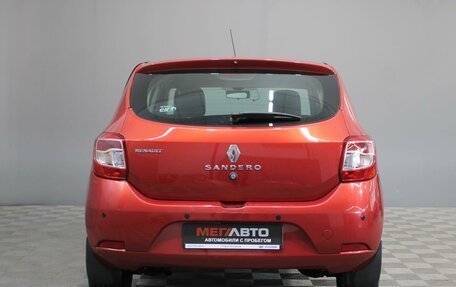 Renault Sandero II рестайлинг, 2016 год, 1 050 000 рублей, 4 фотография