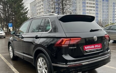 Volkswagen Tiguan II, 2019 год, 3 950 000 рублей, 4 фотография