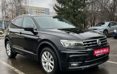 Volkswagen Tiguan II, 2019 год, 3 950 000 рублей, 2 фотография