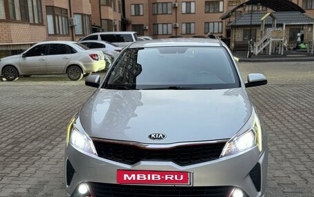 KIA Rio IV, 2021 год, 1 870 000 рублей, 7 фотография