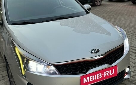 KIA Rio IV, 2021 год, 1 870 000 рублей, 6 фотография