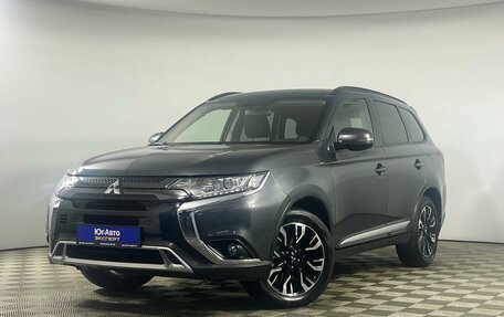 Mitsubishi Outlander III рестайлинг 3, 2021 год, 2 649 000 рублей, 1 фотография