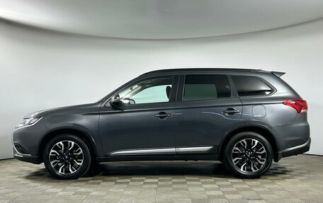 Mitsubishi Outlander III рестайлинг 3, 2021 год, 2 649 000 рублей, 3 фотография