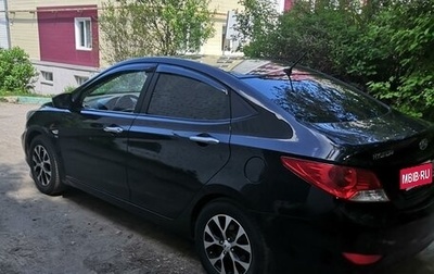 Hyundai Solaris II рестайлинг, 2013 год, 750 000 рублей, 1 фотография