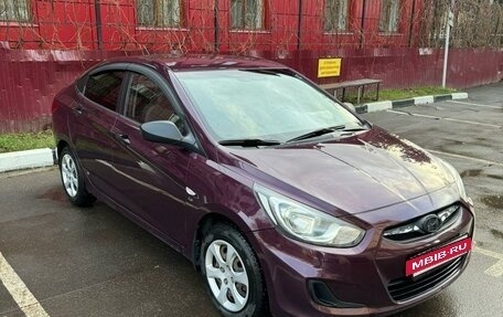 Hyundai Solaris II рестайлинг, 2012 год, 960 000 рублей, 6 фотография