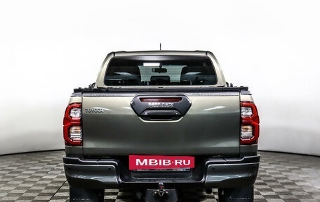 Toyota Hilux VIII, 2021 год, 5 498 000 рублей, 6 фотография